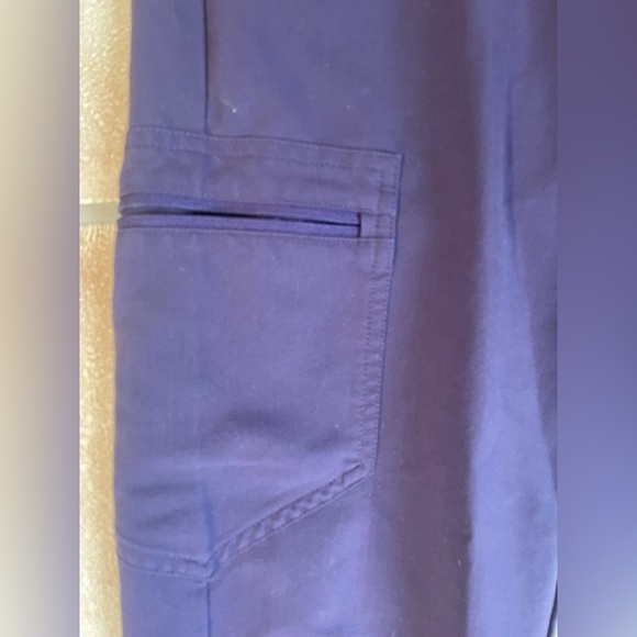 Figs Scrub XS Zamora Jogger Style Pants - Deep purple - Picture 2 of 6